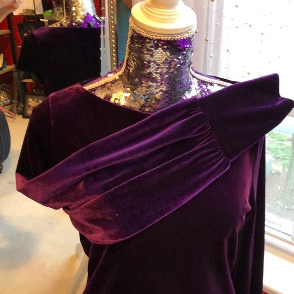 Top - Picture 3 of 5